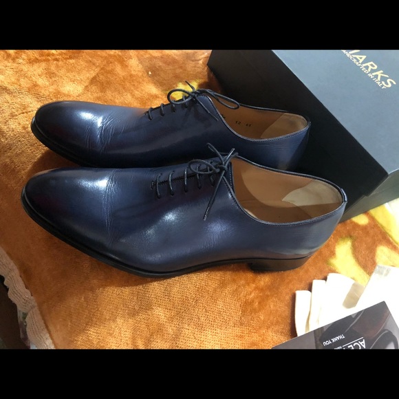 Dress shoes - Picture 2 of 3
